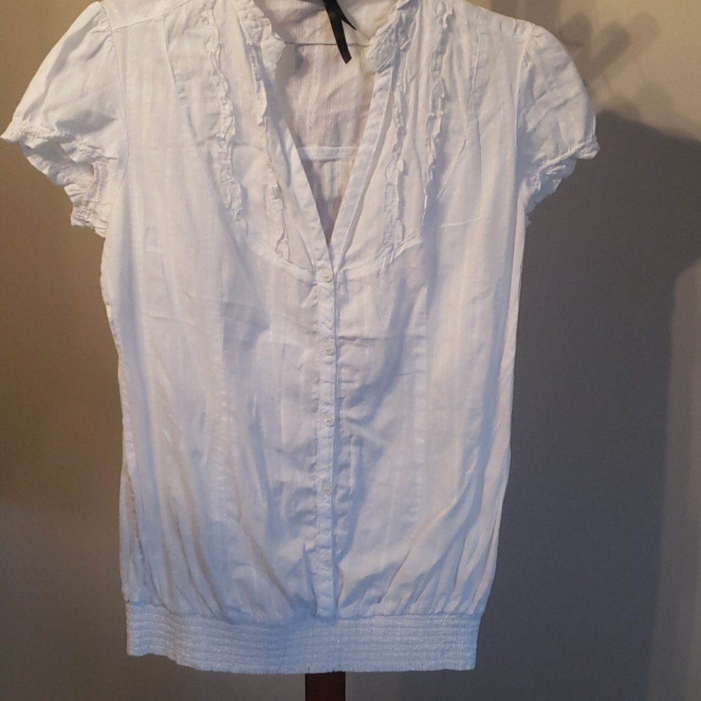 Stradivarius white top